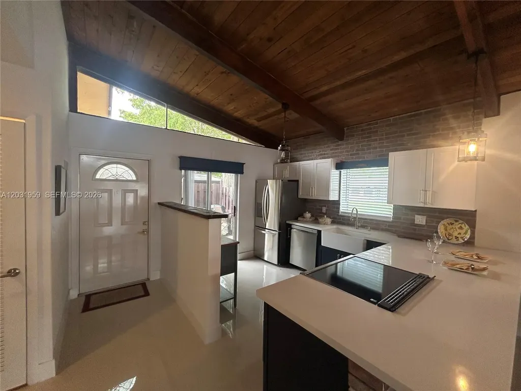 322 Briarwood Circle Hollywood FL 33024
