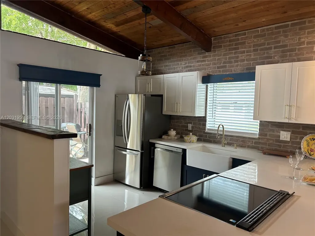 322 Briarwood Circle Hollywood FL 33024