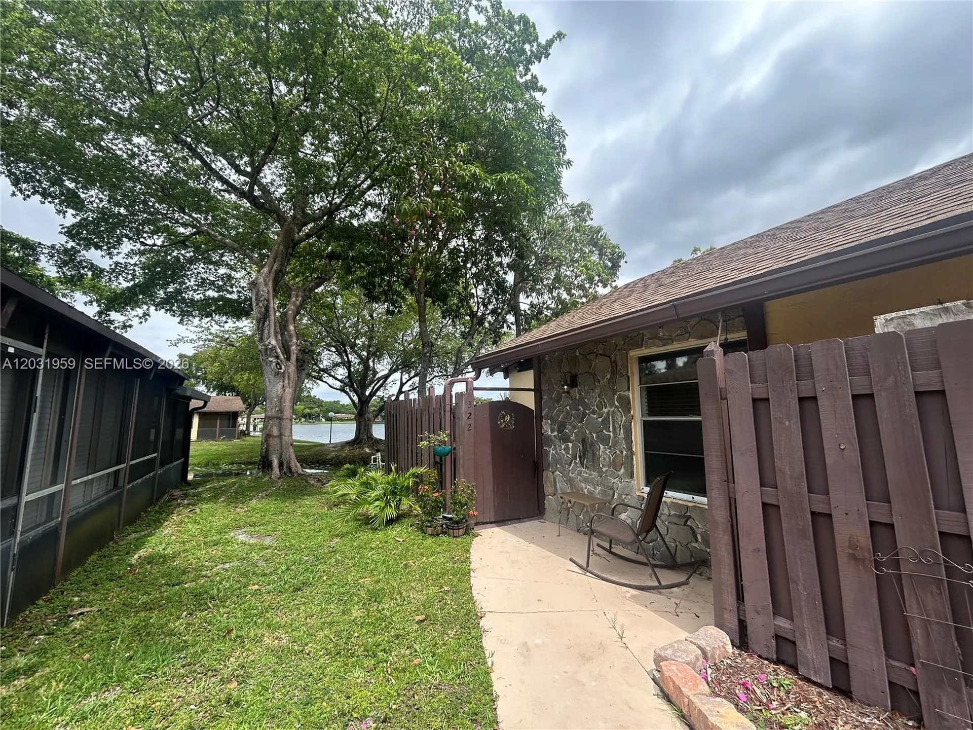 322 Briarwood Circle Hollywood FL 33024