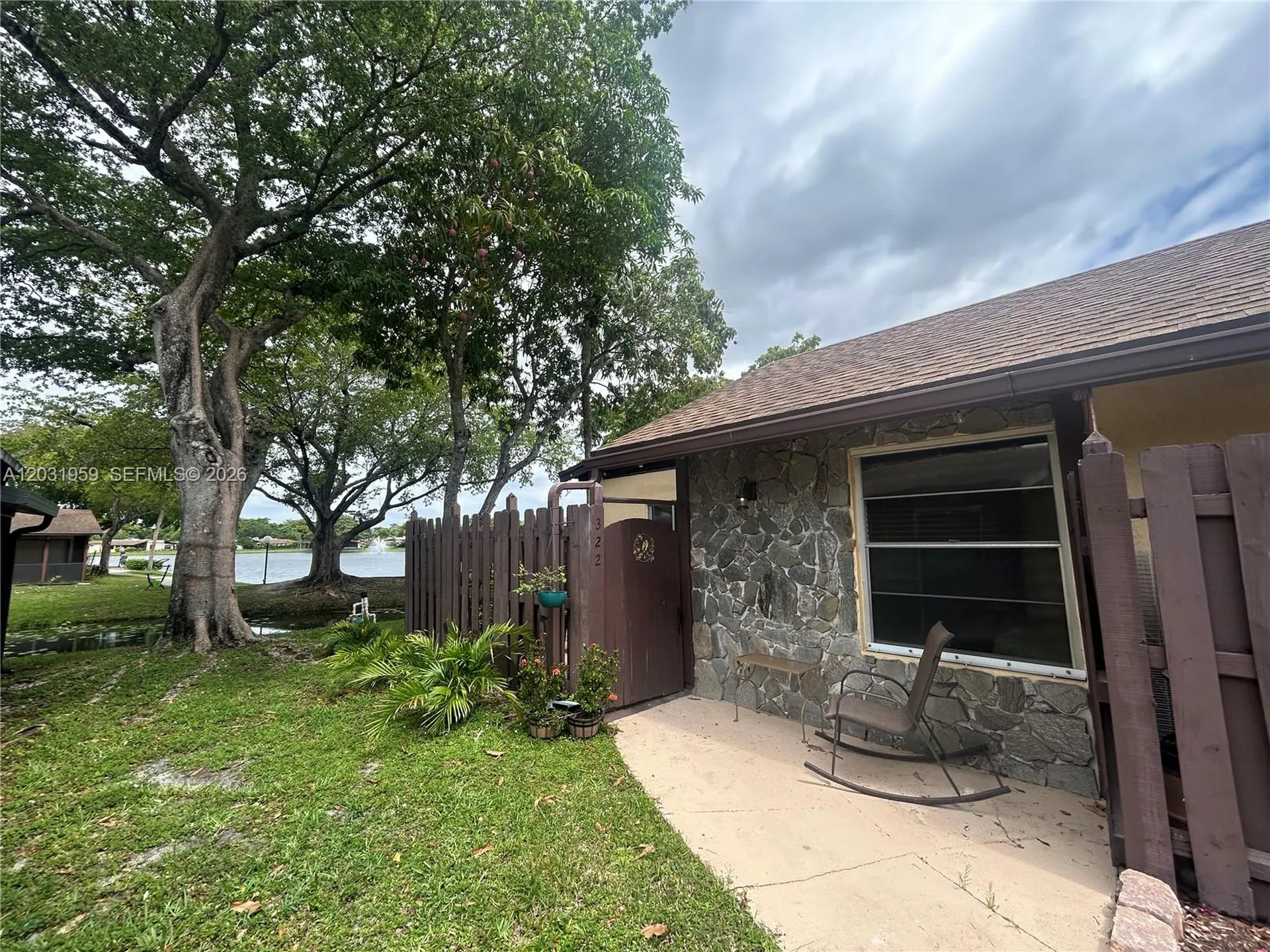 322 Briarwood Circle Hollywood FL 33024