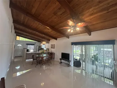 322 Briarwood Circle Hollywood FL 33024