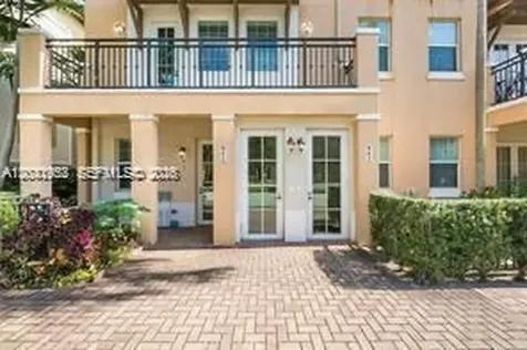 845 SW 147th Avenue Pembroke Pines FL 33027