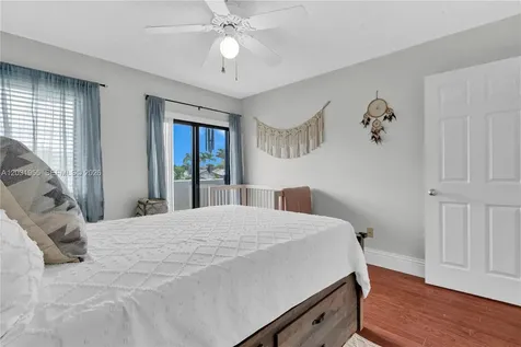 14918 SW 93rd Street Miami FL 33196