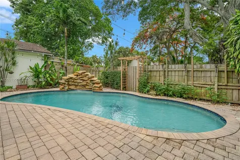 14918 SW 93rd Street Miami FL 33196