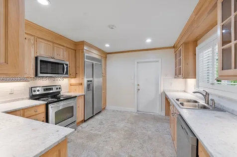1037 Alfonso Avenue Coral Gables FL 33146