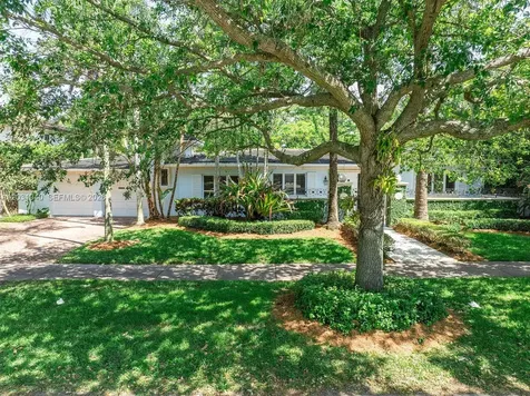 1037 Alfonso Avenue Coral Gables FL 33146