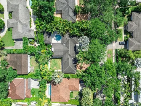 1037 Alfonso Avenue Coral Gables FL 33146