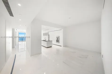 300 Biscayne Blvd Way Miami FL 33131
