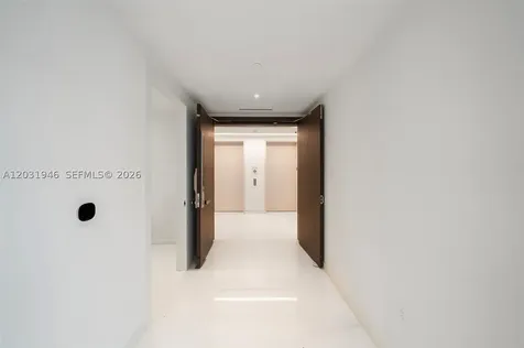 300 Biscayne Blvd Way Miami FL 33131