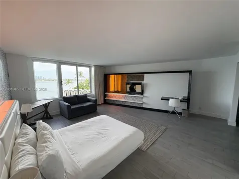 1100 West Avenue Miami Beach FL 33139