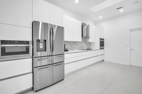 2163 Bay Court Weston FL 33326