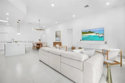 2163 Bay Court Weston FL 33326