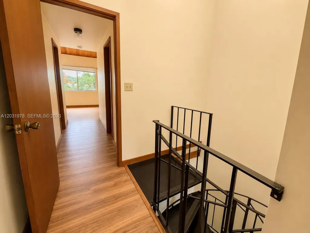 3719 Riverside Drive Coral Springs FL 33065