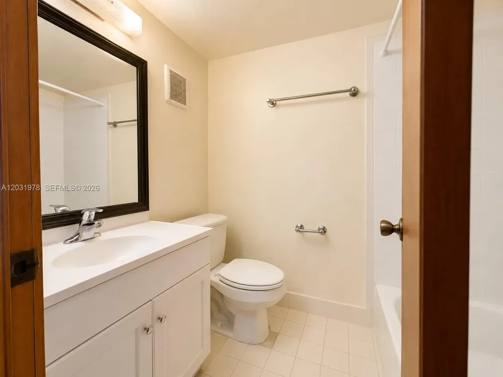 3719 Riverside Drive Coral Springs FL 33065