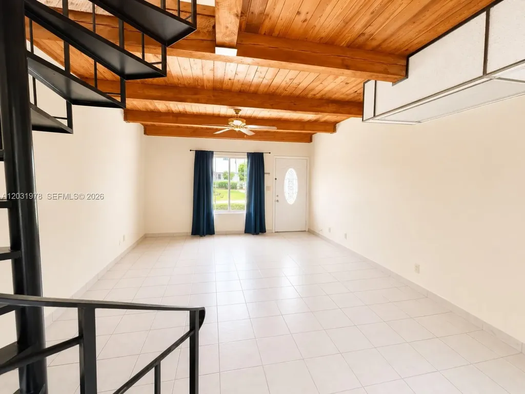 3719 Riverside Drive Coral Springs FL 33065