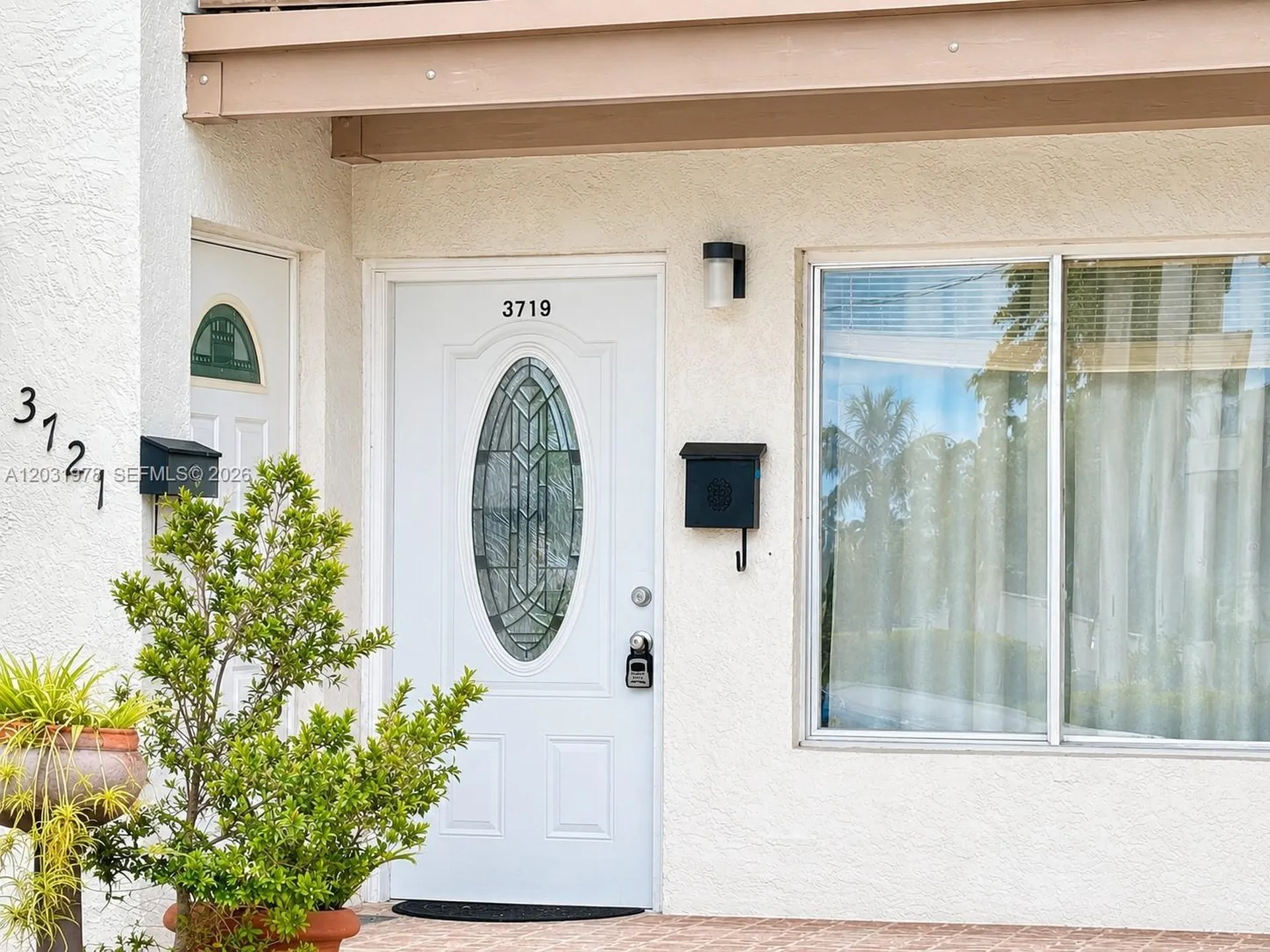 3719 Riverside Drive Coral Springs FL 33065