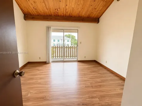 3719 Riverside Drive Coral Springs FL 33065
