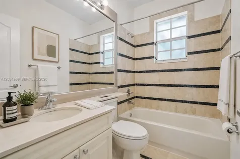 3229 Virginia Street Miami FL 33133