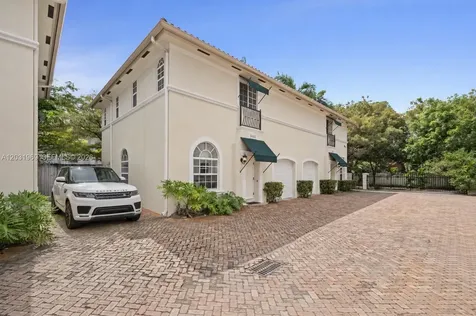 3229 Virginia Street Miami FL 33133
