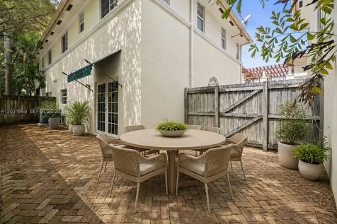 3229 Virginia Street Miami FL 33133