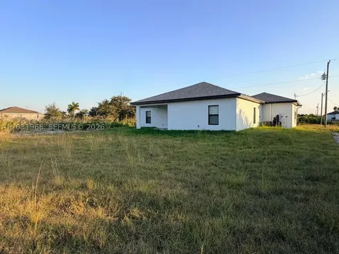 2706 72nd Street W Lehigh Acres FL 33971
