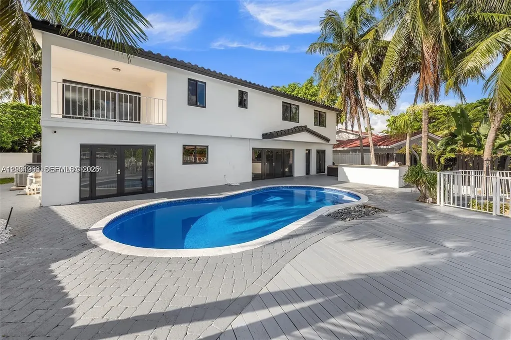 2445 SE 8th Street Pompano Beach FL 33062