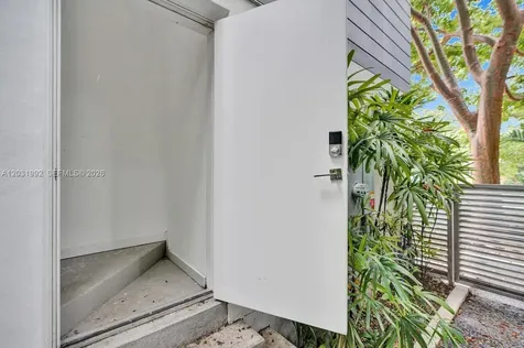 6340 SW 80th Street Miami FL 33143