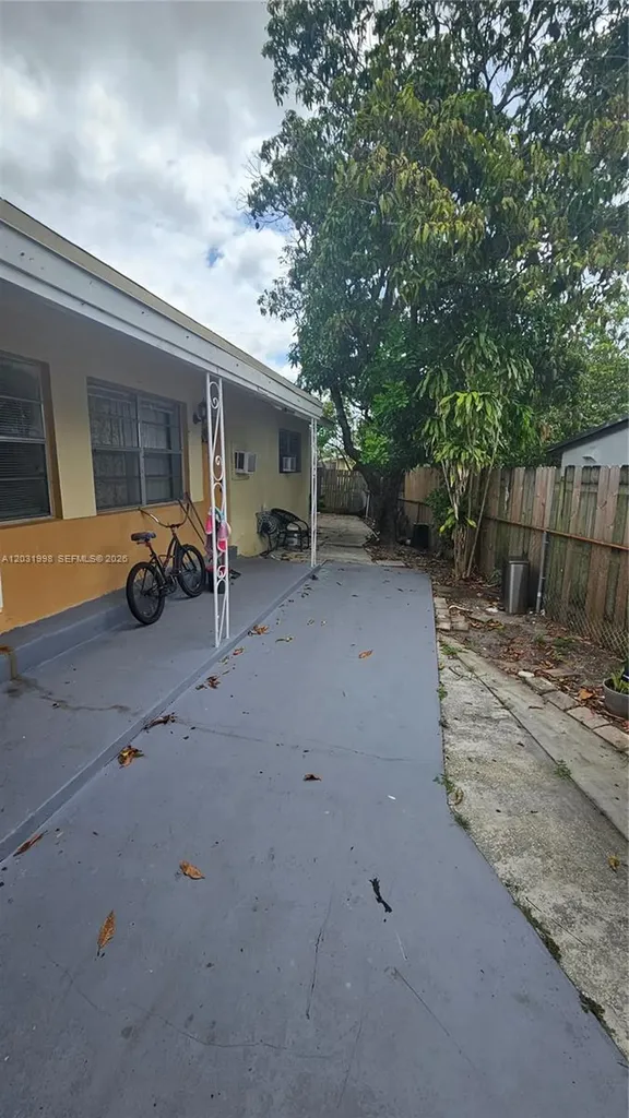 1840 Fern Road Fort Lauderdale FL 33317