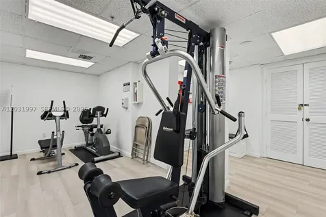 445 SW 11th Street Miami FL 33130