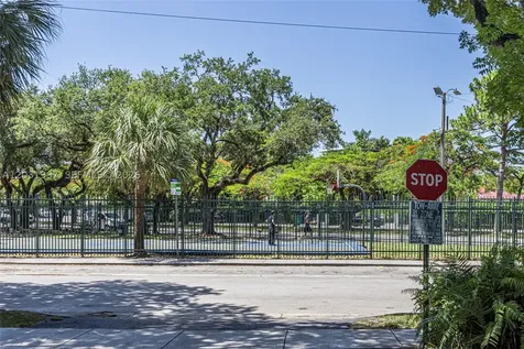445 SW 11th Street Miami FL 33130