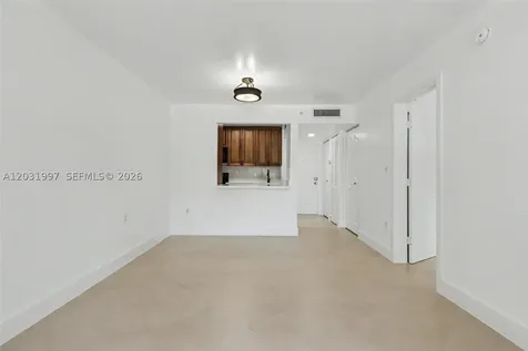 445 SW 11th Street Miami FL 33130