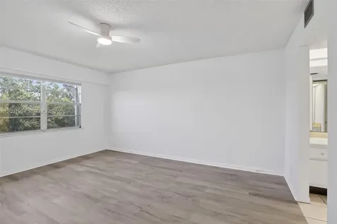 1200 SW 125th Avenue Pembroke Pines FL 33027