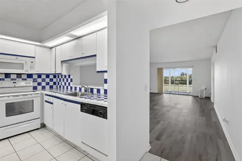 1200 SW 125th Avenue Pembroke Pines FL 33027