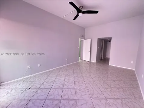 18051 Biscayne Boulevard Aventura FL 33160