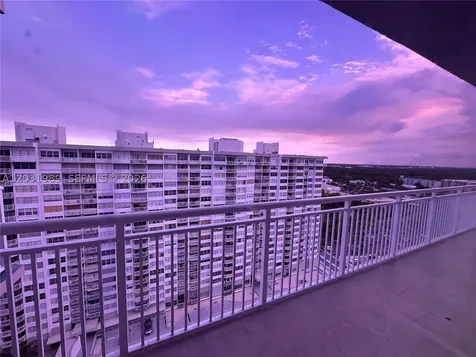 18051 Biscayne Boulevard Aventura FL 33160