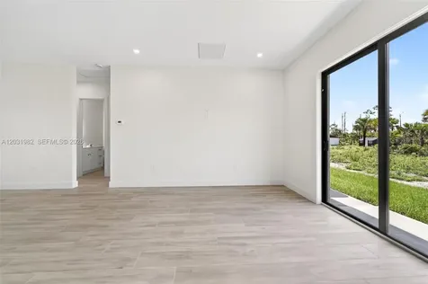 2622 22 Avenue SE Naples FL 34117