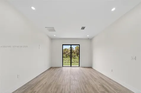 2622 22 Avenue SE Naples FL 34117