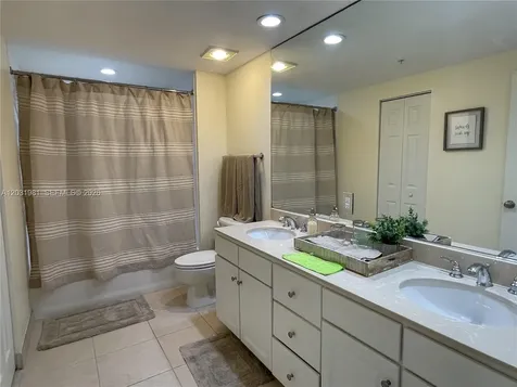 2000 N Bayshore Drive Miami FL 33137