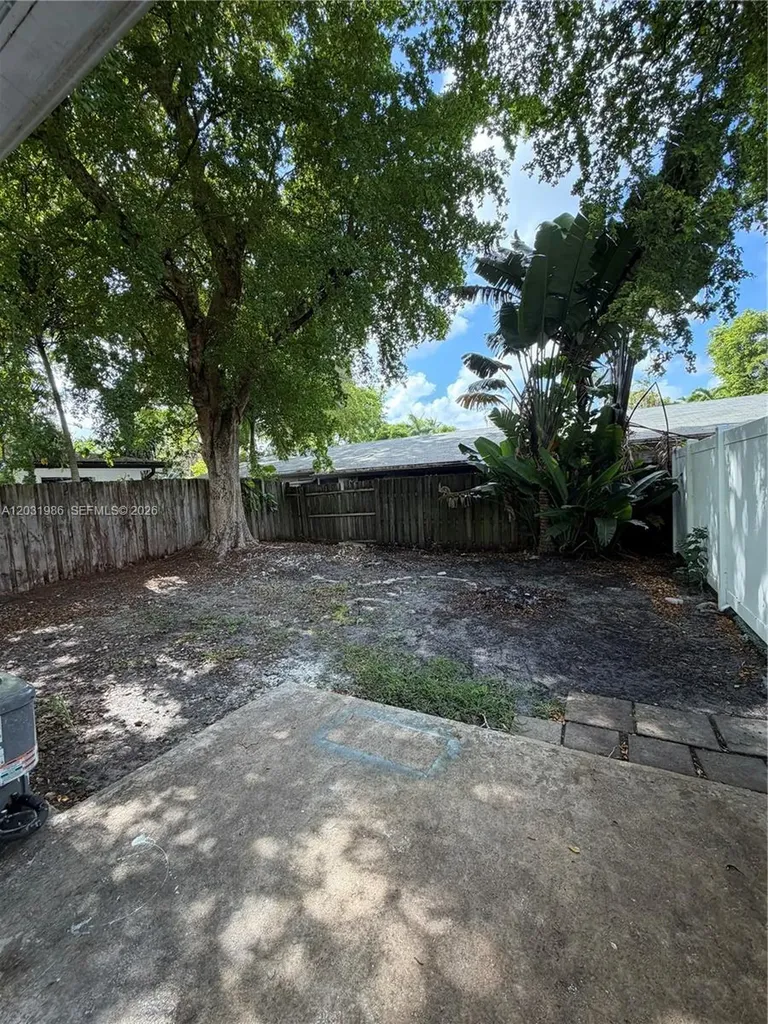 1831 SW 24th Street Fort Lauderdale FL 33315