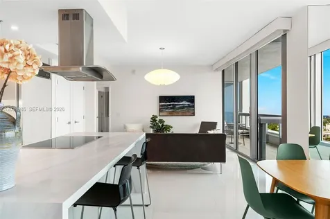 6899 Collins Avenue Miami Beach FL 33141