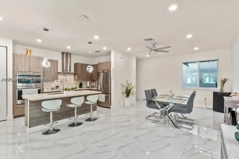 6680 NW 102nd Path Doral FL 33178
