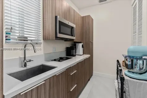 6680 NW 102nd Path Doral FL 33178