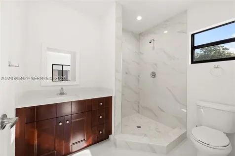 2243 NW 50th Street Miami FL 33142