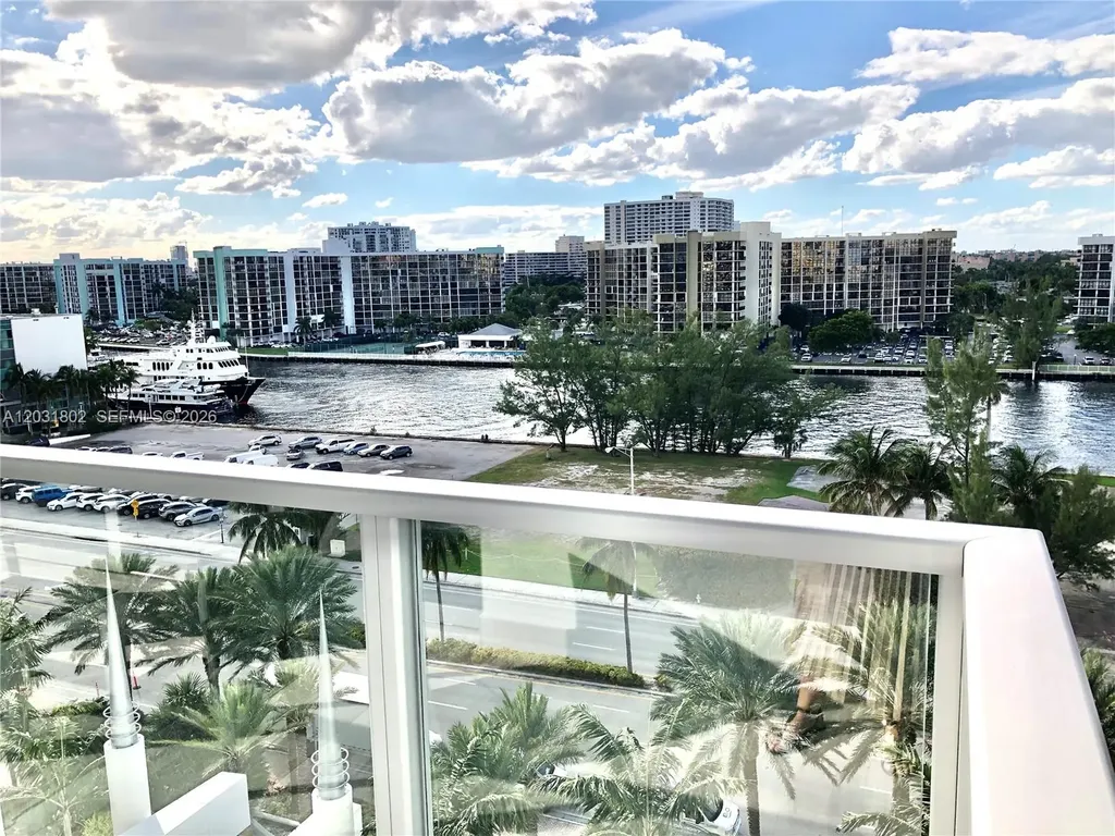 3101 S Ocean Drive Hollywood FL 33019