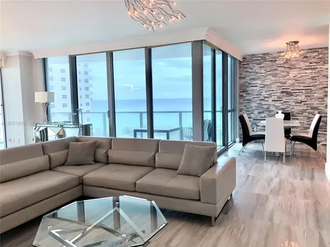 3101 S Ocean Drive Hollywood FL 33019