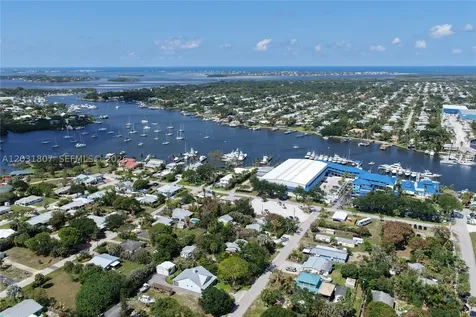 4225 SE Westfield Street Stuart FL 34997