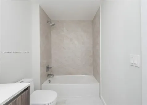 488 NE 18th Street Miami FL 33132