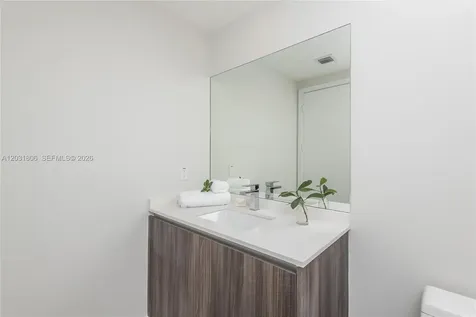 488 NE 18th Street Miami FL 33132