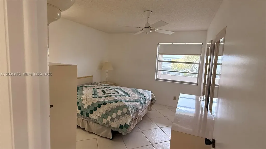 322 Piedmont G Delray Beach FL 33484
