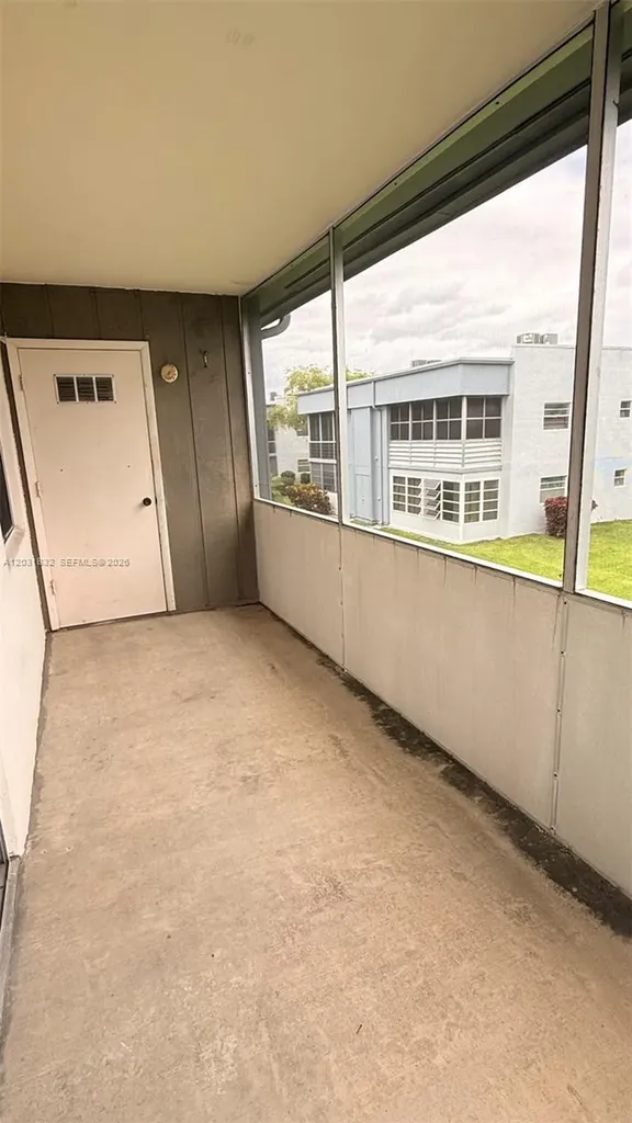 322 Piedmont G Delray Beach FL 33484